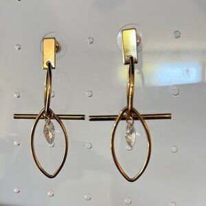 1 Item Left️Interlocking Dangle Earring